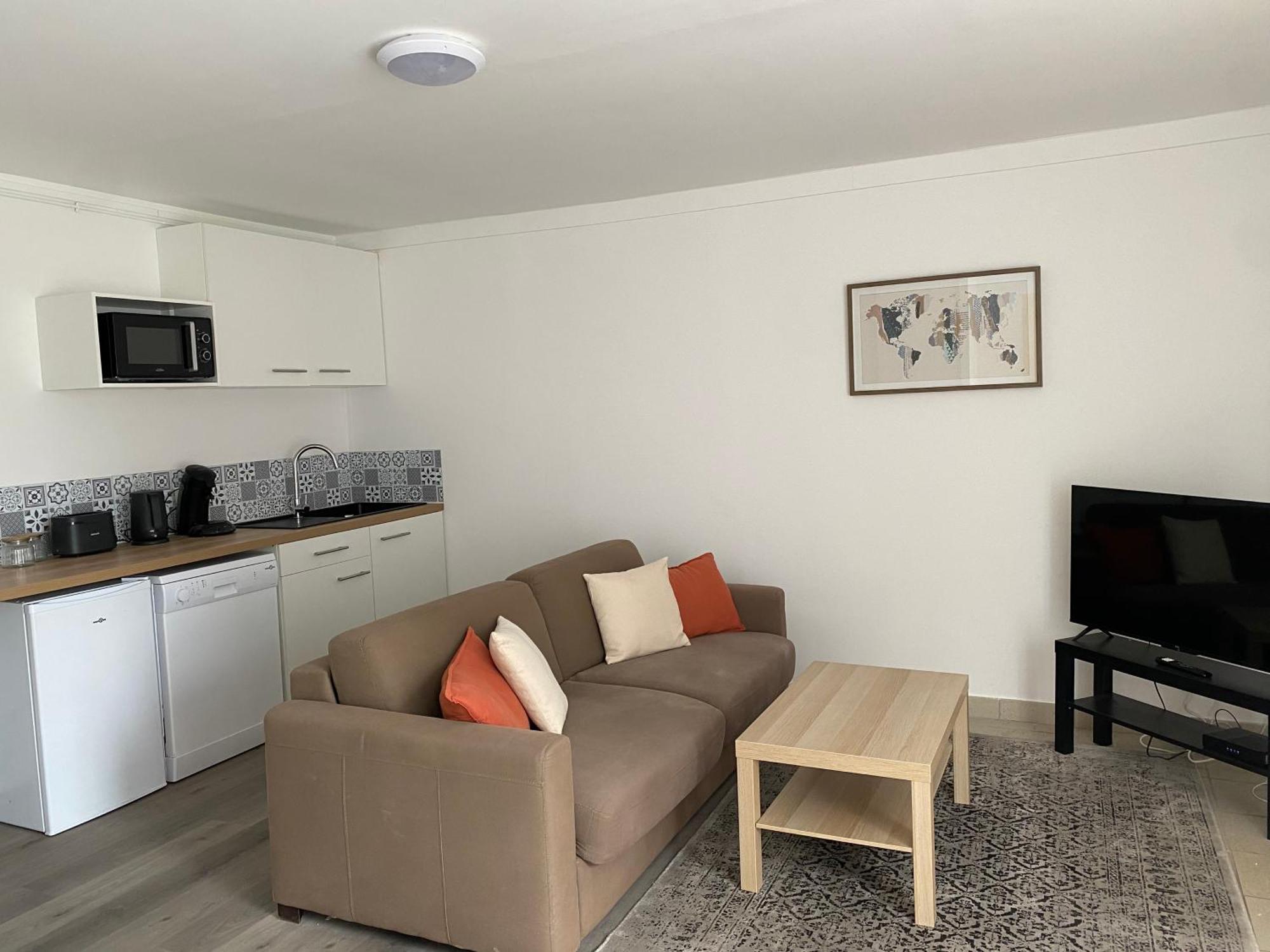 Maison Spacieuse Et Confortable 100M2 Avec Jardin Val-de-Reuil Exterior foto